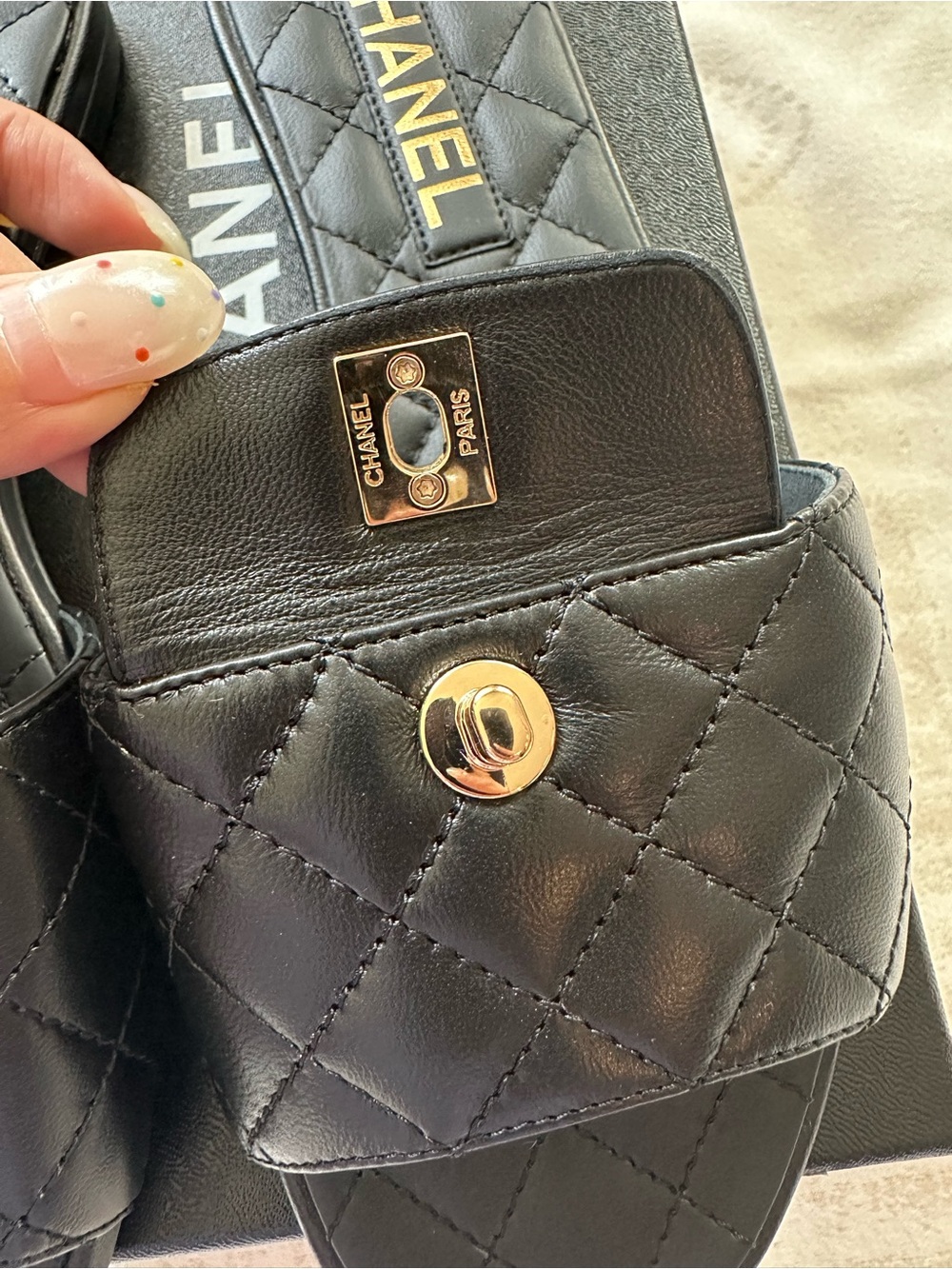 Chanel REV Black Turnlock Quilted Gold CC Logo Mules Slide Sandal Flop Flat 37.5 - Picture 9 of 11
